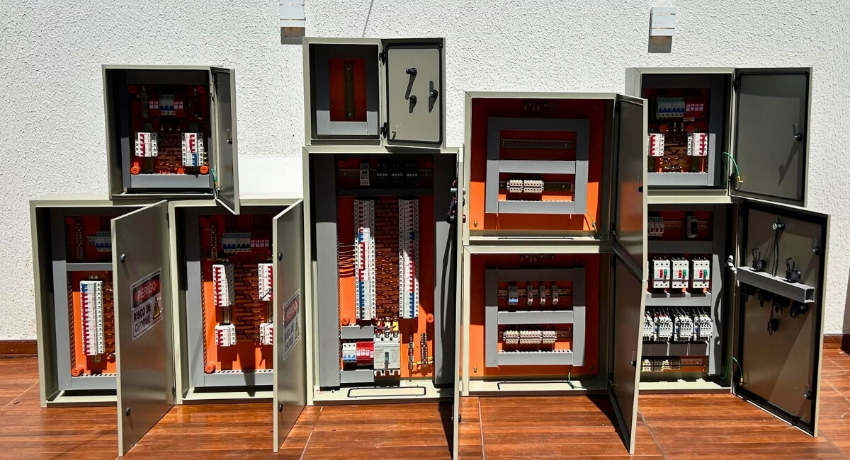 Como projetar painéis elétricos para atender à norma NR-10