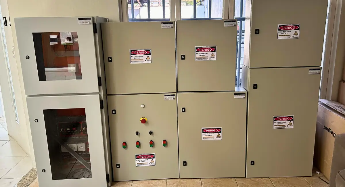 Quadros de distribuição elétrica: Tipos, aplicações e manutenção